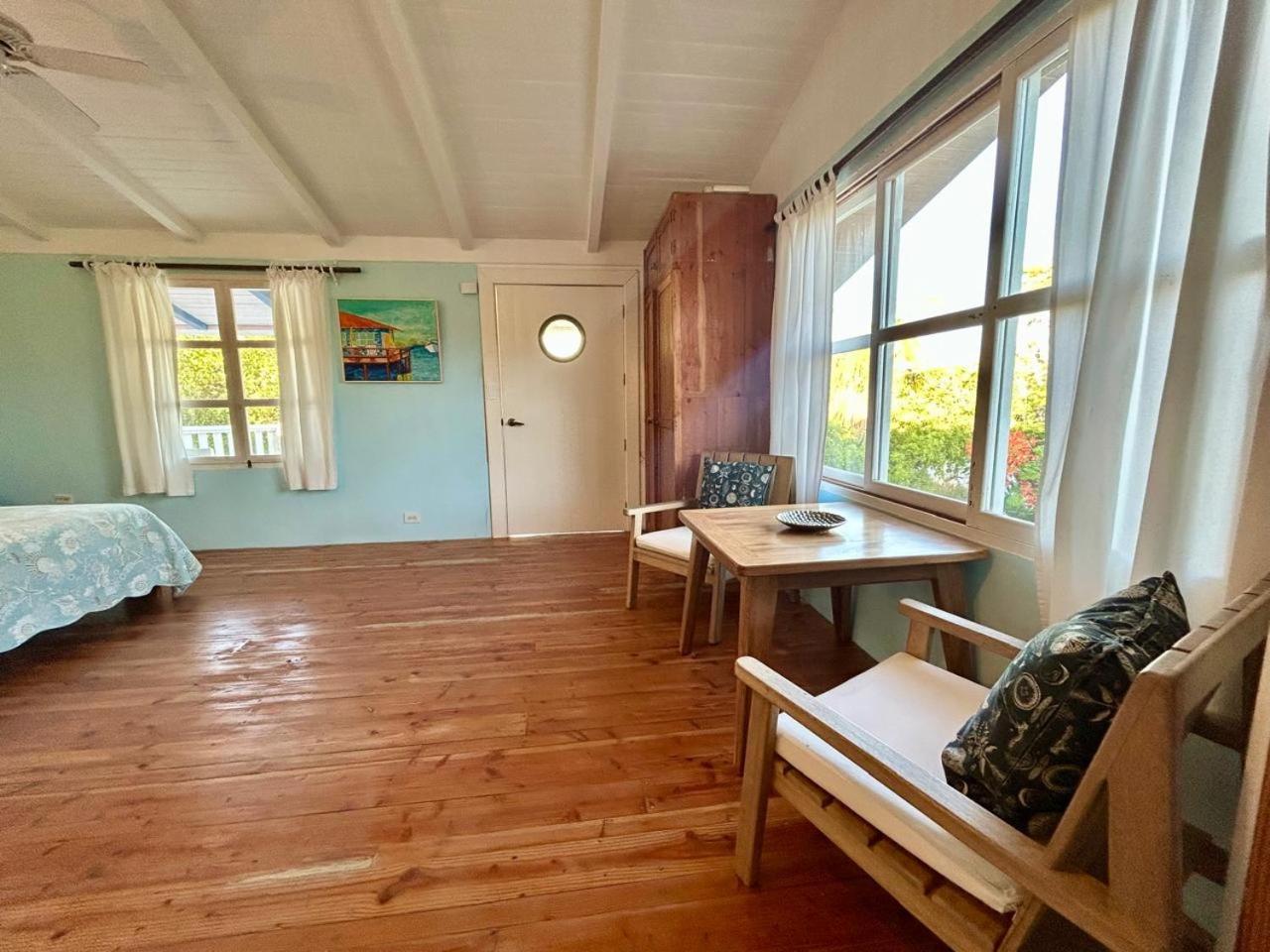 Casa Kubler Acomodação com café da manhã Puerto Ayora  Exterior foto