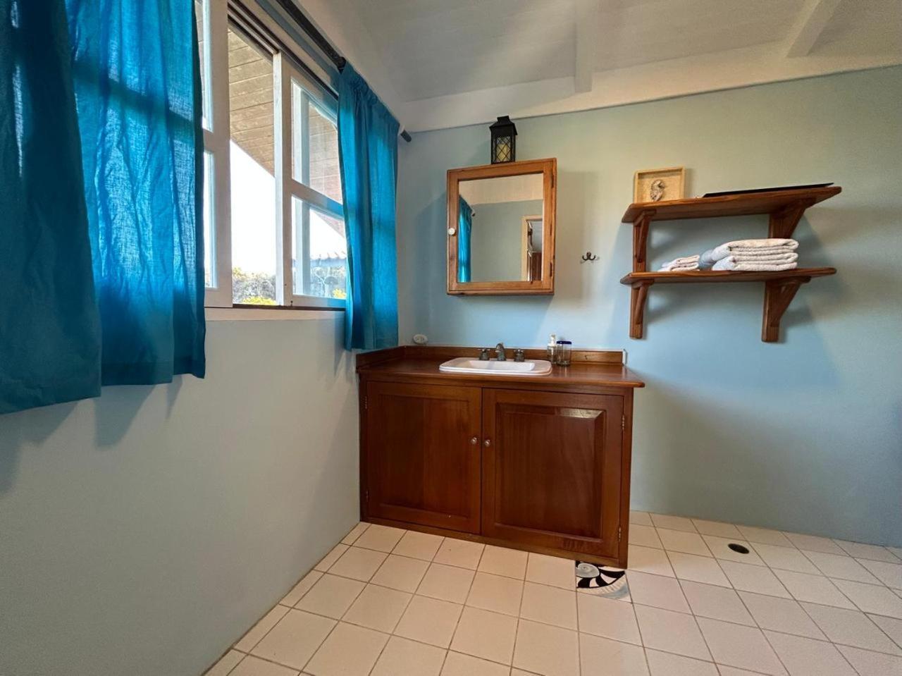 Casa Kubler Acomodação com café da manhã Puerto Ayora  Exterior foto
